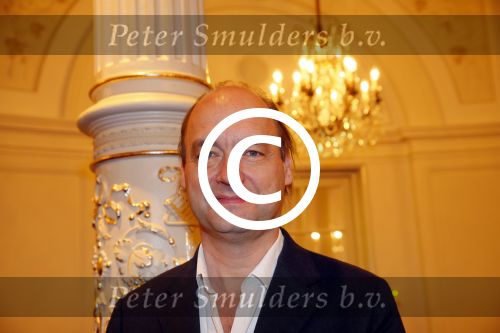 Amsterdam 28 november 2014
Persviewing RTL4 programma Het Orkest van Nederland, Tania Kross, dirigent en juryvoorzitter Jan Willem de Vriend, musicus/dj Ronald Molendijk, pianist Wibi Soerjadi en violiste Simone Lamsma