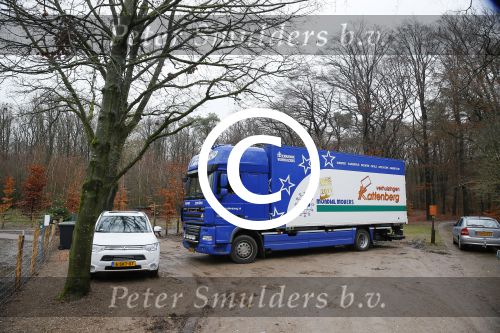 Radio Kootwijk 12 december 2014
Jan ten Hoop en zijn partner verhuizen naar hun nieuwe huis .