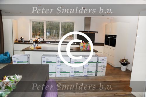 Radio Kootwijk 12 december 2014
Jan ten Hoop en zijn partner verhuizen naar hun nieuwe huis .