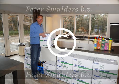 Radio Kootwijk 12 december 2014
Jan ten Hoop en zijn partner verhuizen naar hun nieuwe huis .