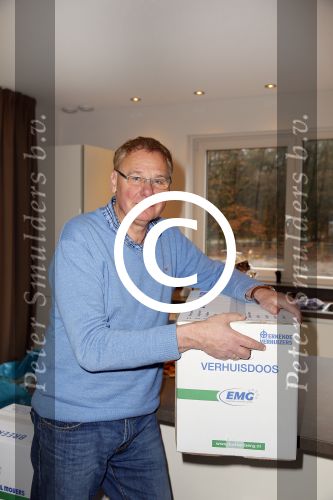 Radio Kootwijk 12 december 2014
Jan ten Hoop en zijn partner verhuizen naar hun nieuwe huis .