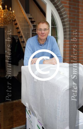 Radio Kootwijk 12 december 2014
Jan ten Hoop en zijn partner verhuizen naar hun nieuwe huis .