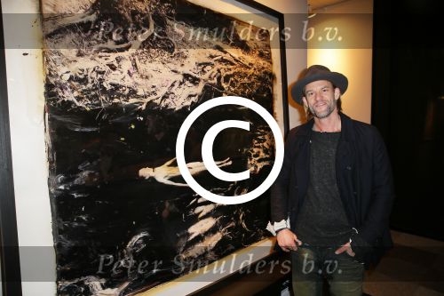 Amsterdam 11 december 2014
Luxery fair vip avond in de RAI. Jasper Krabbe met een vriendin en de belgische fotograaf Marc Lagrange