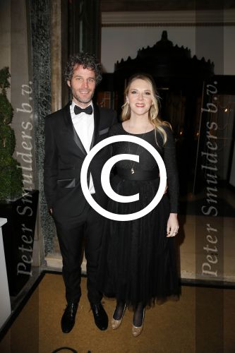 Londen 15 december 2014
Chantal Janzen en Marco Geeratz trouwen in Hotal Cafe Royal.
Het feest is s avonds in hotel Claridge\'s. Jelka v Houten met partner