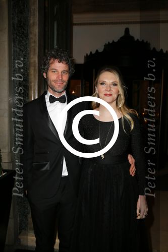 Londen 15 december 2014
Chantal Janzen en Marco Geeratz trouwen in Hotal Cafe Royal.
Het feest is s avonds in hotel Claridge\'s. Jelka v Houten met partner
