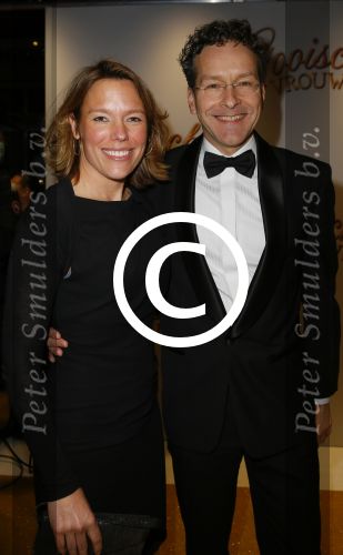 Amsterdam 1 december 2014
Premiere Gooische vrouwen 2 in het nieuwe de la mar met in de hoofdrollen Linda de Mol Lies Visschedijk Tjitske Reijdinga en Susan Visser