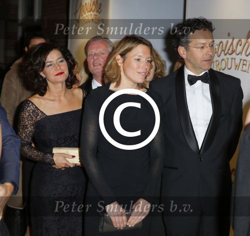 Amsterdam 1 december 2014
Premiere Gooische vrouwen 2 in het nieuwe de la mar met in de hoofdrollen Linda de Mol Lies Visschedijk Tjitske Reijdinga en Susan Visser