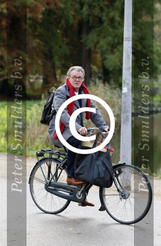 Amsterdam 17 november 2014
Jeoen Krabbe op de fiets in het vondelpark