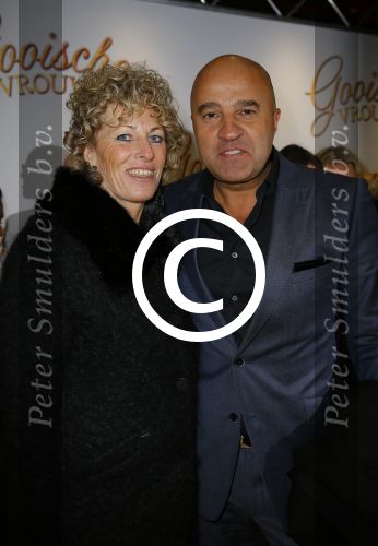 Amsterdam 1 december 2014
Premiere Gooische vrouwen 2 in het nieuwe de la mar met in de hoofdrollen Linda de Mol Lies Visschedijk Tjitske Reijdinga en Susan Visser