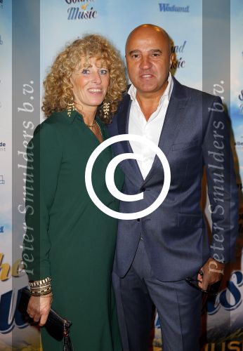 Den Bosch 23 november 2014
Premiere Sound of music in de parade in Den Bosch. John v d Heuvel met zijn vrouw