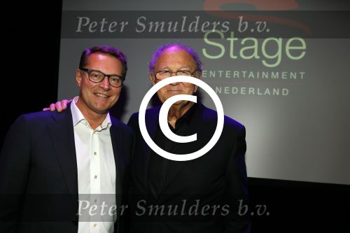 Amsterdam 17 december 2014
Joop v d Ende en Albert Verlinde maken bekend op persconferentie in gebouw van Stage holding dat ze samen gaan werken.