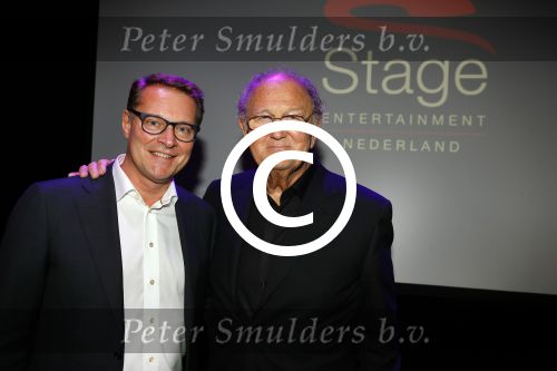 Amsterdam 17 december 2014
Joop v d Ende en Albert Verlinde maken bekend op persconferentie in gebouw van Stage holding dat ze samen gaan werken.