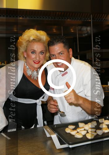 Vaassen 9 november 2014
Presentatie nieuwe produktlijn Aad Ouborg Bourgini genaamd. De presentatie is in restaurant de Leest van Jacob Jan Boerma. Karin Bloemen