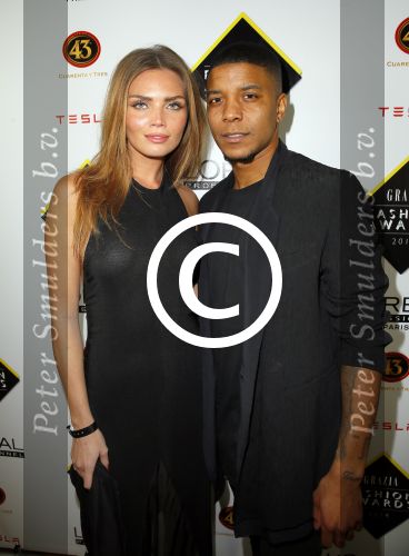 Amsterdam 9 december 2014
Grazia Style awards uitreiking in vondelpark CS.
Kim Feenstra met vriend