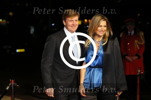 Utrecht 8 december 2014
Mr Pieter v Vollenhoven viert samen met zijn familie ,Prinses Margriet Prins Maurits Prinses Marilene Prins Bernhard Jr. Prinses Annette Prins Floris Prinses Aimee Prins Pieter Christiaan en Prinses Anita zijn 75e verjaardag in het Beatrix theater.