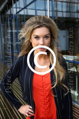 Hilversum, 11 December 2014
Perspresentatie AVROTROS Winterseizoen
Lauren Verster
