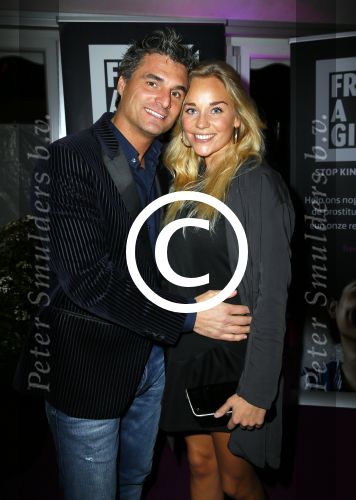 Blaricum 23 november 2014
Free a girl avond in Blaricum. Leontine Mourits met vriend