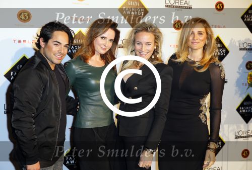 Amsterdam 9 december 2014
Grazia Style awards uitreiking in vondelpark CS. Lieke v Lexmond met zus Jetteke Marie Claire Witlox en haar kapper