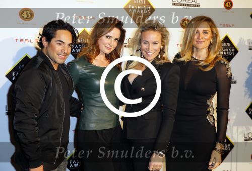Amsterdam 9 december 2014
Grazia Style awards uitreiking in vondelpark CS. Lieke v Lexmond met zus Jetteke Marie Claire Witlox en haar kapper
