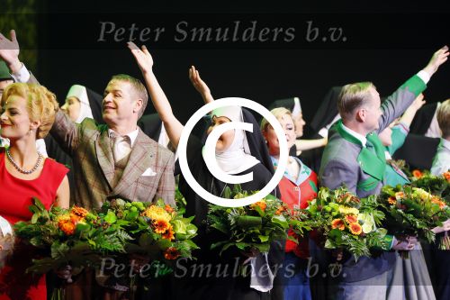 Den Bosch 23 november 2014
Premiere Sound of music in de parade in Den Bosch. 
De cast bestaat uit Anouk Maas Ad Knippels Maaike Widdershoven
Tony Neef Cindy Bell en  Vajen v d Bosch in de Albert Verlinde produktie.