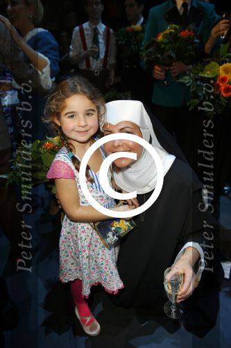 Den Bosch 23 november 2014
Premiere Sound of music in de parade in Den Bosch. 
De cast bestaat uit Anouk Maas Ad Knippels Maaike Widdershoven
Tony Neef Cindy Bell en  Vajen v d Bosch in de Albert Verlinde produktie.