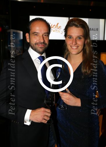 Amsterdam 1 december 2014
Premiere Gooische vrouwen 2 in het nieuwe de la mar met in de hoofdrollen Linda de Mol Lies Visschedijk Tjitske Reijdinga en Susan Visser