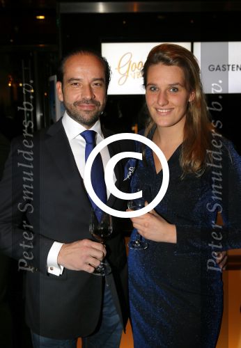 Amsterdam 1 december 2014
Premiere Gooische vrouwen 2 in het nieuwe de la mar met in de hoofdrollen Linda de Mol Lies Visschedijk Tjitske Reijdinga en Susan Visser. Marco Grifhorst met vriendin