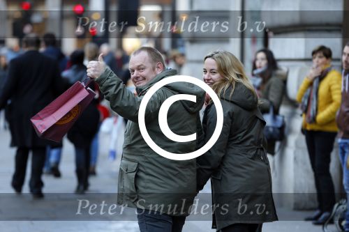 Londen 14 december 2014
Martijn Fischer met zijn nieuwe vriendin Annemarie Ubbels in Londen