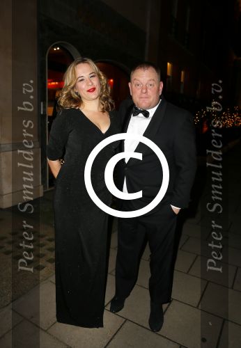 Londen 15 december 2014
Chantal Janzen en Marco Geeratz trouwen in Hotal Cafe Royal.
Het feest is s avonds in hotel Claridge\'s. Martijn Fischer met zijn vriendin Annemarie Ubbels