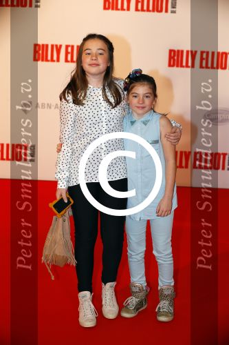 Scheveningen 30 november 2014
Premiere Billy Elliot in het circustheater. Jeroen en Herma Krabbe met kleindochters Jasmijn en Michelle