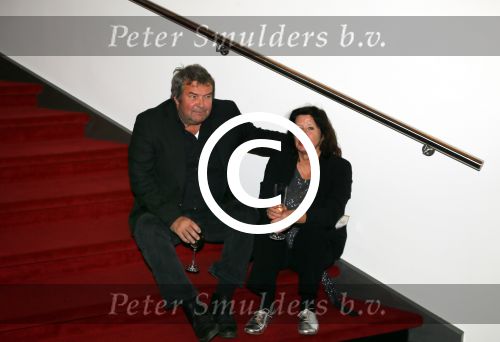 Amsterdam 1 december 2014
Premiere Gooische vrouwen 2 in het nieuwe de la mar met in de hoofdrollen Linda de Mol Lies Visschedijk Tjitske Reijdinga en Susan Visser. Michiel Romeijn met vrouw