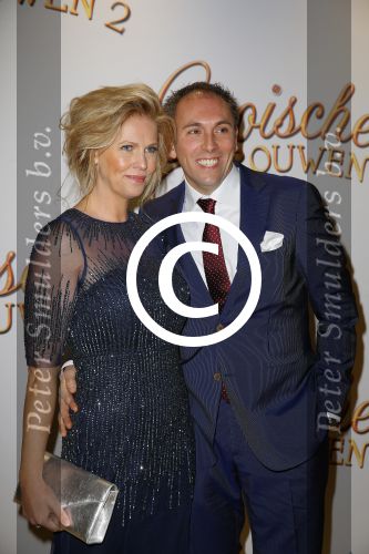 Amsterdam 1 december 2014
Premiere Gooische vrouwen 2 in het nieuwe de la mar met in de hoofdrollen Linda de Mol Lies Visschedijk Tjitske Reijdinga en Susan Visser