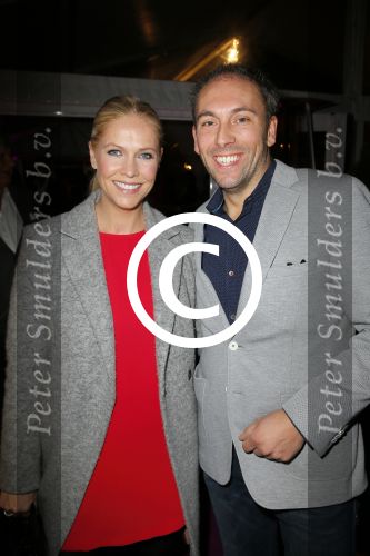 Blaricum 23 november 2014
Free a girl avond in Blaricum. Nance Coolen met haar man Pico
