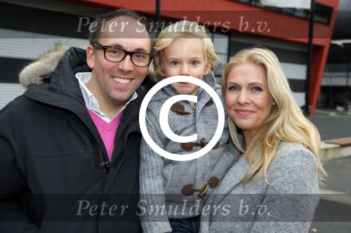 Hilversum 26 november 2014
Sinterklaas bij RTL in studio 21. Nance Coolen met man en zoontje