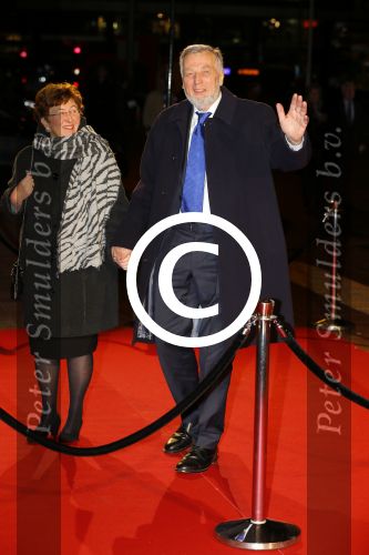 Utrecht 8 december 2014
Mr Pieter v Vollenhoven viert samen met zijn familie ,Prinses Margriet Prins Maurits Prinses Marilene Prins Bernhard Jr. Prinses Annette Prins Floris Prinses Aimee Prins Pieter Christiaan en Prinses Anita zijn 75e verjaardag in het Beatrix theater.