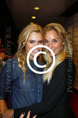 Amsterdam 11 december 2014
Presentatie van het nieuwe tijdschrift en platform van Wendy v Dijk.
Prinses Laurentien onthult het eerste exemplaar.
Nicolette v Dam met Leontine Mourits