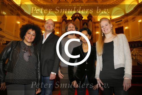 Amsterdam 28 november 2014
Persviewing RTL4 programma Het Orkest van Nederland, Tania Kross, dirigent en juryvoorzitter Jan Willem de Vriend, musicus/dj Ronald Molendijk, pianist Wibi Soerjadi en violiste Simone Lamsma