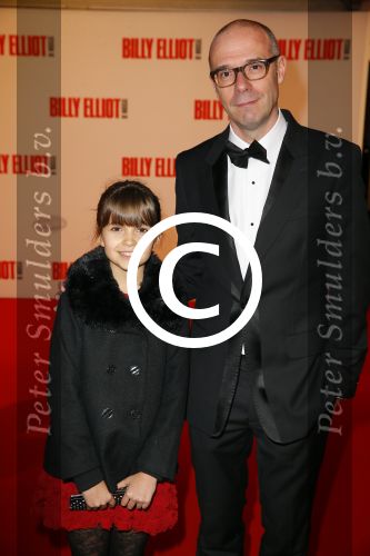 Scheveningen 30 november 2014
Premiere Billy Elliot in het circustheater. Owen Schumacher met dochter