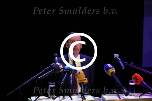 Amsterdam 17 december 2014Joop v d Ende en Albert Verlinde maken bekend op persconferentie in gebouw van Stage holding dat ze samen gaan werken.
Peter O\'Keeffe