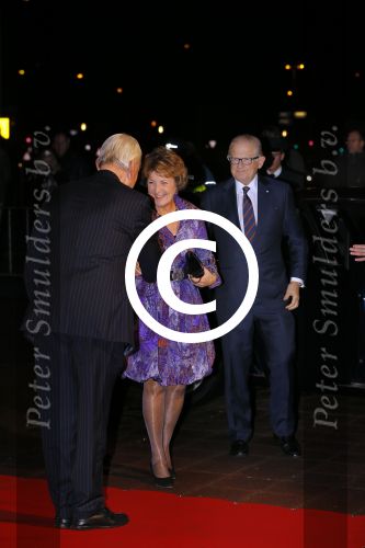 Utrecht 8 december 2014
Mr Pieter v Vollenhoven viert samen met zijn familie ,Prinses Margriet Prins Maurits Prinses Marilene Prins Bernhard Jr. Prinses Annette Prins Floris Prinses Aimee Prins Pieter Christiaan en Prinses Anita zijn 75e verjaardag in het Beatrix theater.