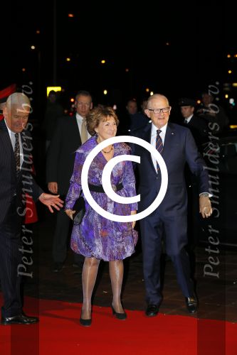 Utrecht 8 december 2014
Mr Pieter v Vollenhoven viert samen met zijn familie ,Prinses Margriet Prins Maurits Prinses Marilene Prins Bernhard Jr. Prinses Annette Prins Floris Prinses Aimee Prins Pieter Christiaan en Prinses Anita zijn 75e verjaardag in het Beatrix theater.