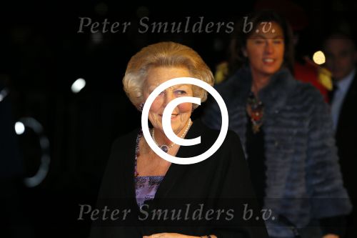 Utrecht 8 december 2014
Mr Pieter v Vollenhoven viert samen met zijn familie ,Prinses Margriet Prins Maurits Prinses Marilene Prins Bernhard Jr. Prinses Annette Prins Floris Prinses Aimee Prins Pieter Christiaan en Prinses Anita zijn 75e verjaardag in het Beatrix theater.