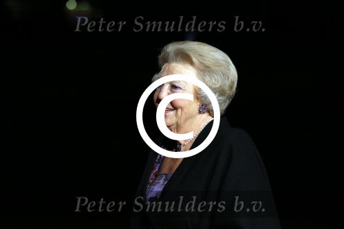 Utrecht 8 december 2014
Mr Pieter v Vollenhoven viert samen met zijn familie ,Prinses Margriet Prins Maurits Prinses Marilene Prins Bernhard Jr. Prinses Annette Prins Floris Prinses Aimee Prins Pieter Christiaan en Prinses Anita zijn 75e verjaardag in het Beatrix theater.