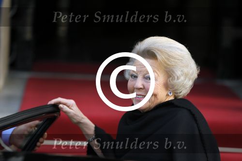 Amsterdam 10 december 2014
Uitreiking prins Claus prijzen in het paleis op de dam.
Aanwezig Koning Prins Willem Alexander Koningin Maxima Prinses Beatrix Prinses Mabel en Prins Constantijn.