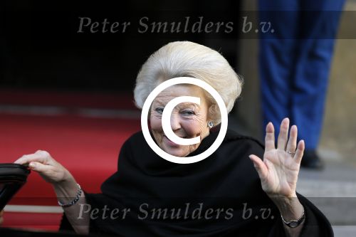 Amsterdam 10 december 2014
Uitreiking prins Claus prijzen in het paleis op de dam.
Aanwezig Koning Prins Willem Alexander Koningin Maxima Prinses Beatrix Prinses Mabel en Prins Constantijn.
