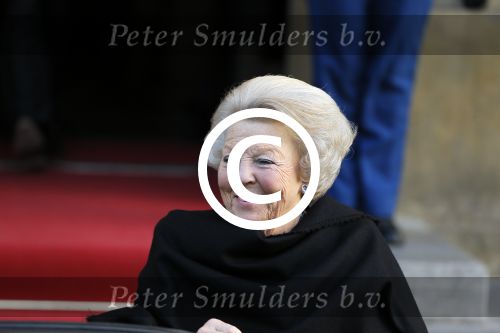 Amsterdam 10 december 2014
Uitreiking prins Claus prijzen in het paleis op de dam.
Aanwezig Koning Prins Willem Alexander Koningin Maxima Prinses Beatrix Prinses Mabel en Prins Constantijn.