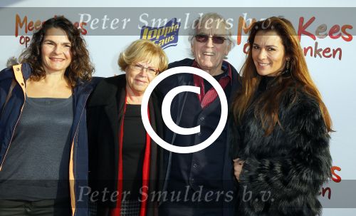 Amsterdam 22 november 2014
Premiere Mees Kees in carre met in de hoofdrollen Willem Voogd Sanne Wallis de Vries  Felix Osinga, en Brent Thomassen. Quinty Trustful met zus vader en familie