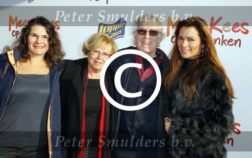 Amsterdam 22 november 2014
Premiere Mees Kees in carre met in de hoofdrollen Willem Voogd Sanne Wallis de Vries  Felix Osinga, en Brent Thomassen. Quinty Trustful met zus vader en familie
