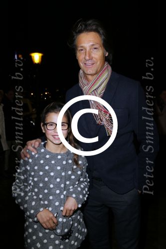 Amsterdam 18 december 2014
Premiere kerst circus in Carre.
Rick Engelkes met dochter