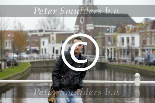 Weesp 4 december 2014
Robbie Hasselt wordt geinterviewd door Edwin Bredius. Robbie heeft dates gehad met Onno Hoes en deze gefilmd.